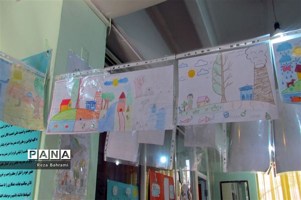 نمایشگاه  روز ملی هوای پاک در دبستان گلستان مشهد