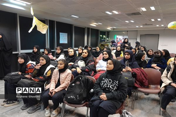 اردوی راهیان پیشرفت دانش‌آموزان دبیرستان فرزانگان استعداد درخشان ملارد به پارک علم و فناوری پردیس