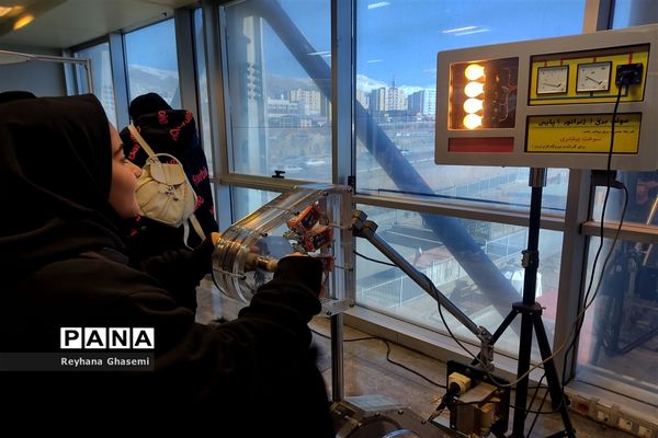 اردوی راهیان پیشرفت دانش‌آموزان دبیرستان فرزانگان استعداد درخشان ملارد به پارک علم و فناوری پردیس