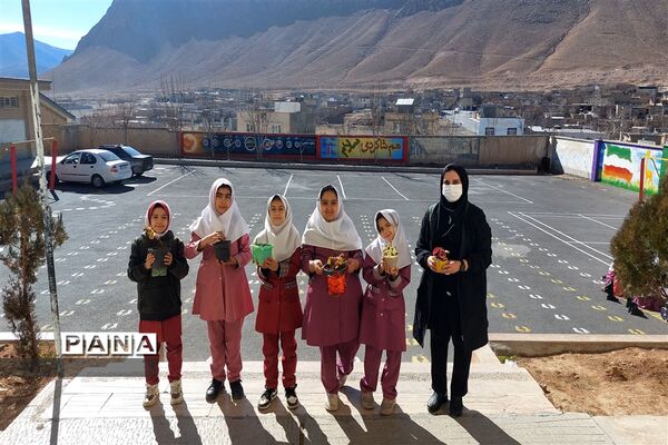 برگزاری روز بدون کیف و کتاب در دبستان بوستان شهرستان بن