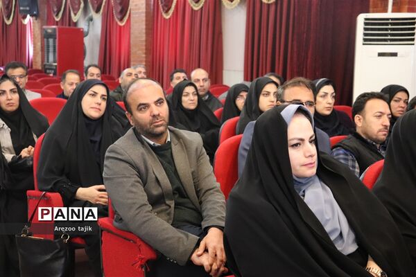 نشست دانش افزایی مدیران، معاونین و مربیان پرورشیِ مدارس ورامین