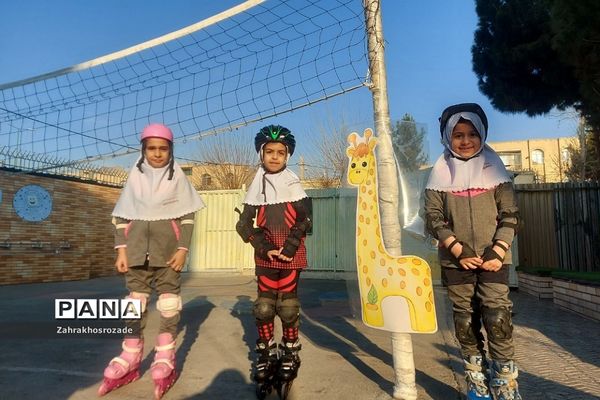 تدریس شاد و خلاق نشانه (و) در دبستان حکمت نبوی ناحیه 2 شهرری