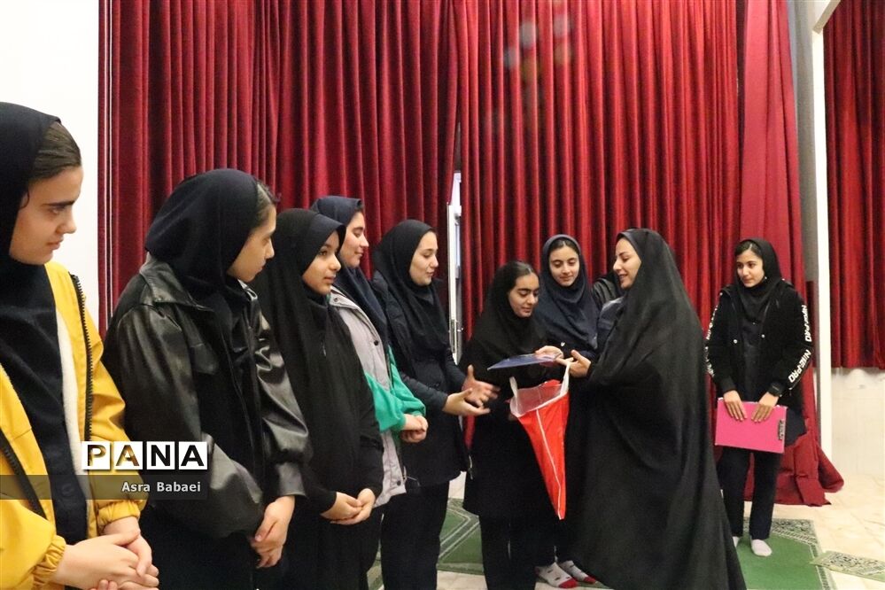 اردوی هفت سنگ  دانش‌آموزان  دختر استان آذربایجان شرقی