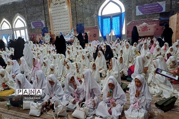 جشن تکلیف و بندگی نوگلان با حضور عمو غزالی در دبستان جامعه القرآن کاشان