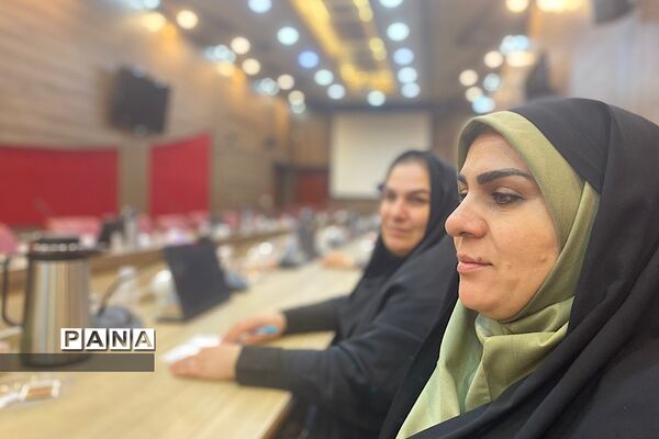 برگزاری کارگاه آموزشی تحکیم خانواده ویژه کارکنان دستگاه‌های دولتی در اداره‌کل شهرستان‌های استان تهران