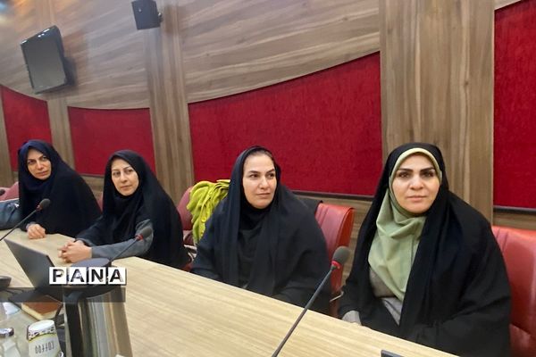 برگزاری کارگاه آموزشی تحکیم خانواده ویژه کارکنان دستگاه‌های دولتی در اداره‌کل شهرستان‌های استان تهران