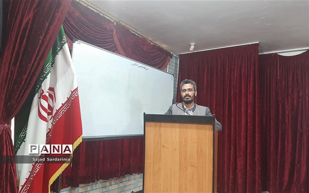 18 رتبه در مسابقات قرآن و عترت به دبیرستان شاهد سردار شهید قاجاریان تعلق گرفت