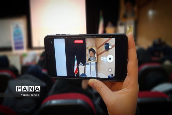 جلسه رؤسای شوراهای دانش‌آموزی در شهرستان ملارد