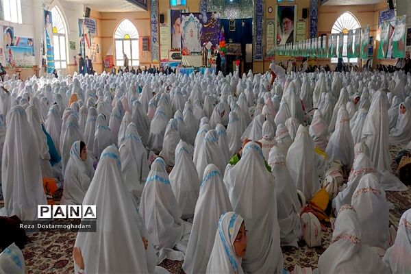 آیین جشن فرشته‌ها در مصلی امام خامنه‌ای(مدظله العالی) شهرستان شیروان