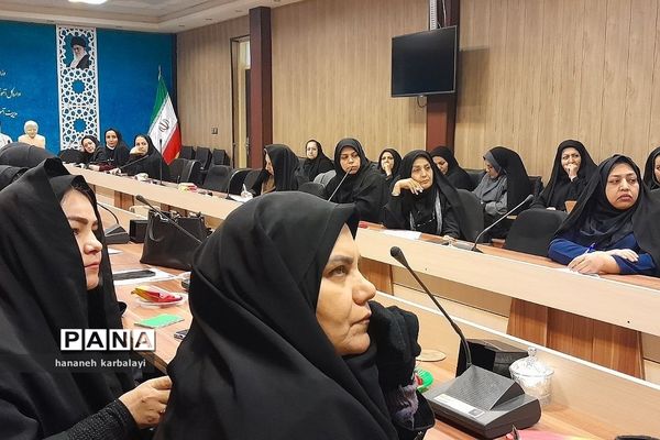 کارگاه آموزشی کمک‌های اولیه ویژه مدیران مدارس دولتی ناحیه ۲ بهارستان