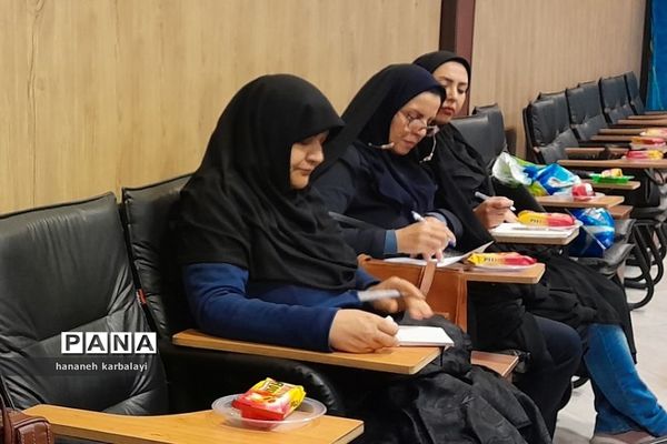 کارگاه آموزشی کمک‌های اولیه ویژه مدیران مدارس دولتی ناحیه ۲ بهارستان