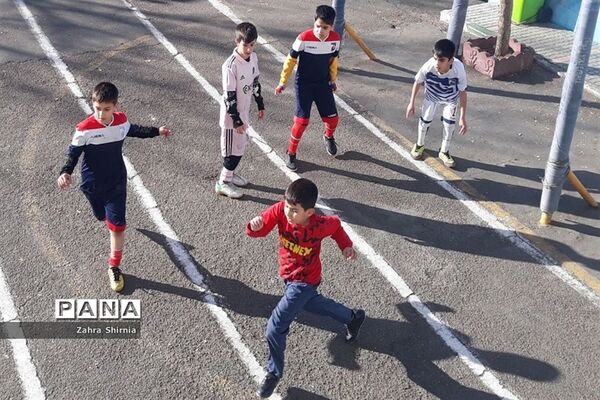 برگزاری مسابقات فوتبال با عنوان جام شهید سلیمانی در دبستان شهیدبهشتی یک