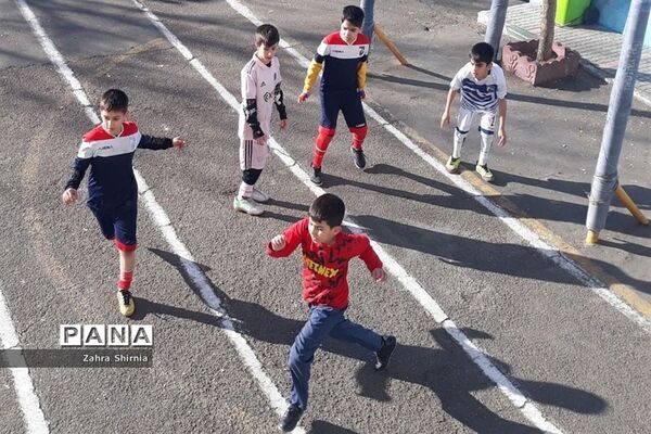برگزاری مسابقات فوتبال با عنوان جام شهید سلیمانی در دبستان شهیدبهشتی یک