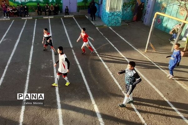 برگزاری مسابقات فوتبال با عنوان جام شهید سلیمانی در دبستان شهیدبهشتی یک