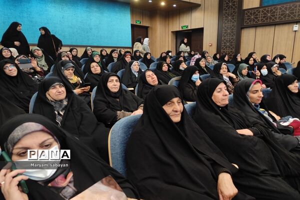 آیین اختتامیه دومین نمایشگاه هنرهای تجسمی ایثار در شیراز