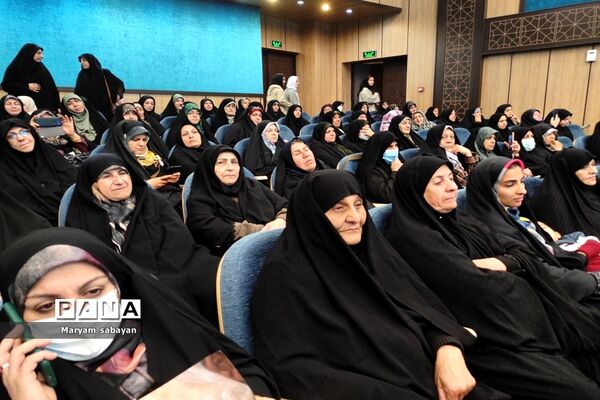 آیین اختتامیه دومین نمایشگاه هنرهای تجسمی ایثار در شیراز