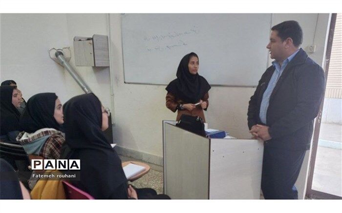 معلم عاشق تنها کسی است که می‌تواند این شغل را برعهده گیرد