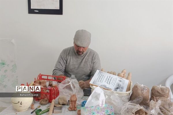 برگزاری سومین کارگاه توانمندی‌سازی هنرهای دستی رشته سفالگری در نیشابور