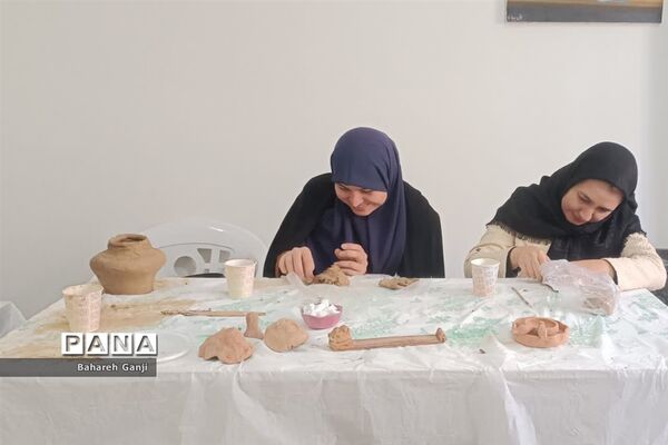 برگزاری سومین کارگاه توانمندی‌سازی هنرهای دستی رشته سفالگری در نیشابور