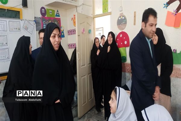 برگزاری روز بدون کتاب و جشنواره غذاهای سنتی در آموزشگاه قدس