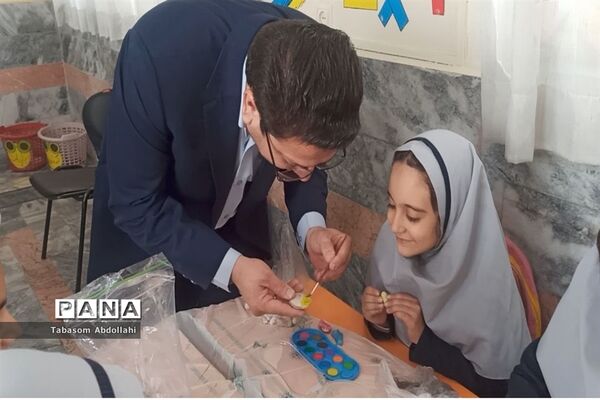 برگزاری روز بدون کتاب و جشنواره غذاهای سنتی در آموزشگاه قدس