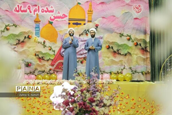 جشن تکلیف 1200 دانش‌آموز مدارس دخترانه غیردولتی در حرم حضرت معصومه(س)