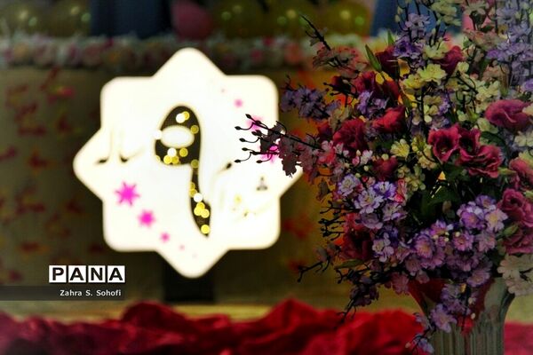 جشن تکلیف 1200 دانش‌آموز مدارس دخترانه غیردولتی در حرم حضرت معصومه(س)