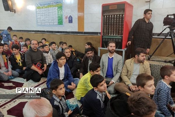 محفل انس با قرآن کریم در قرچک