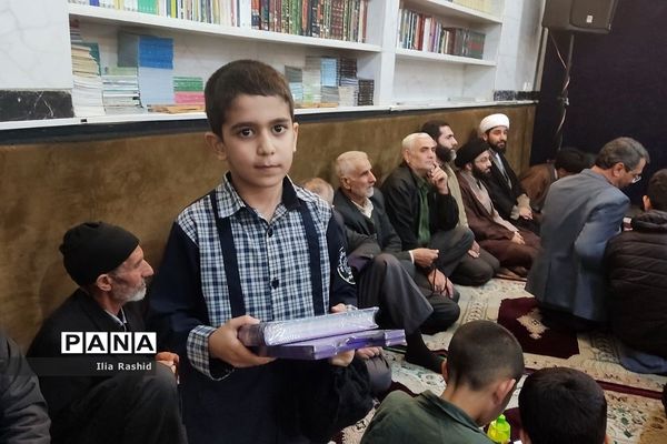 محفل انس با قرآن کریم در قرچک