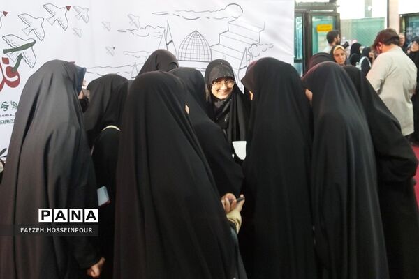 حضور پرشور نوجوانان در چهاردهمین جشنواره مردمی فیلم عمار