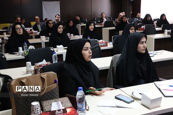 کارگاه تربیت مدرسی و رابط مشاوره دانش‌آموزی آذربایجان شرقی