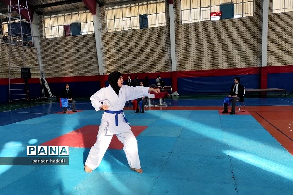 آغاز جام باشگاه‌های شهرداری شهرستان شهریار ویژه‌ی دختران در شهرک‌ وائین