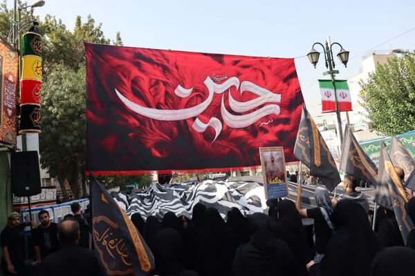 قدم به قدم در مسیر عاشقی اباعبدالله‌الحسین‌(ع)