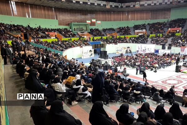 همایش بزرگ جشن تکلیف سیاسی دانش‌آموزان رأی اولی شهر تهران