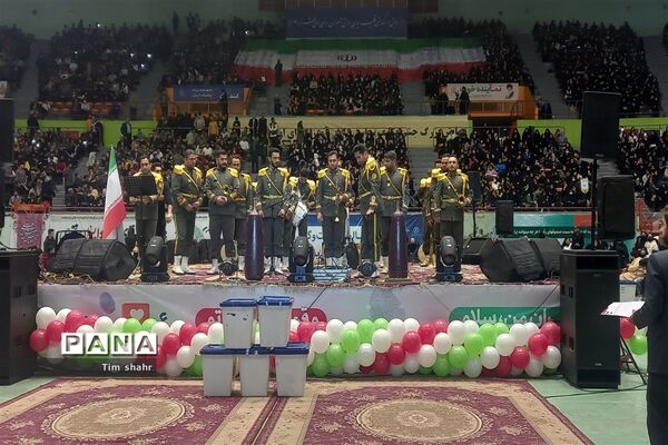 همایش بزرگ جشن تکلیف سیاسی دانش‌آموزان رأی اولی شهر تهران