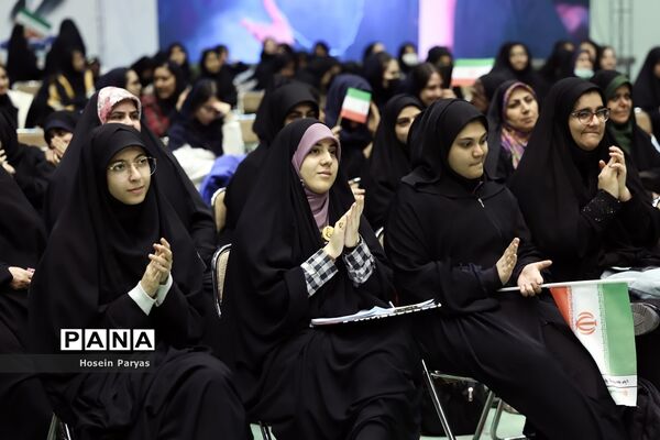 جشن تکلیف سیاسی دانش‌آموزان رأی اولی‌‌