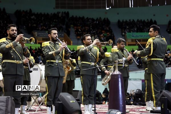 جشن تکلیف سیاسی دانش‌آموزان رأی اولی‌‌