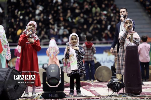 جشن تکلیف سیاسی دانش‌آموزان رأی اولی‌‌