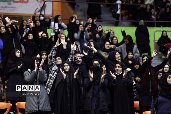 جشن تکلیف سیاسی دانش‌آموزان رأی اولی‌‌