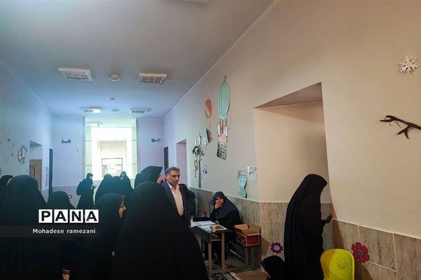 برگزاری مسابقات پژوهشی قرآن متوسطه اول سطح ناحیه