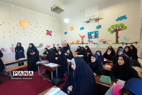 برگزاری مسابقات پژوهشی قرآن متوسطه اول سطح ناحیه