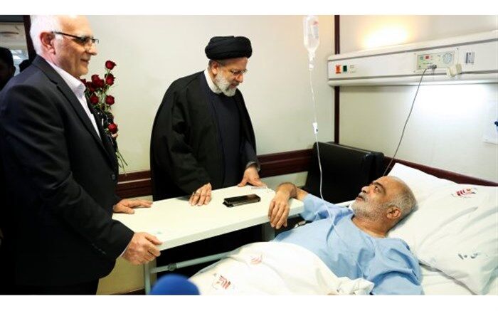 عیادت رئیس‌جمهور از تعدادی از جانبازان دفاع مقدس