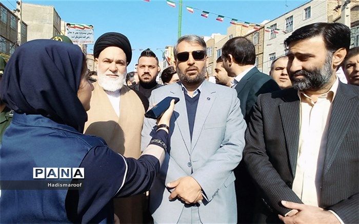 حضور دانش‌آموزان در راهپیمایی ۲۲ بهمن نشانگر آرمانی‌بودن نسل حاج‌قاسم و جمهوری اسلامی است/ فیلم