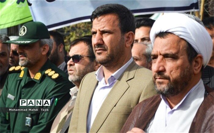 ‌جامعه  تعلیم و تربیت بار دیگر با حضور خود همبستگی و اتحاد خود را با کشور و این نظام ثابت کردند‌