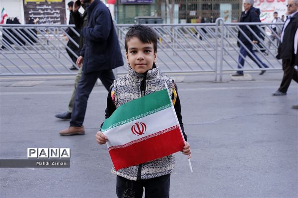 راهپیمایی ۲۲ بهمن در مشهد مقدس