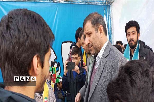 نمایش شکوه اقتدار و همبستگی