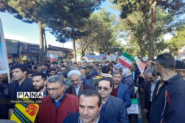 حضور گسترده مردم اسفراین در جشن ۴۵ سالگی انقلاب