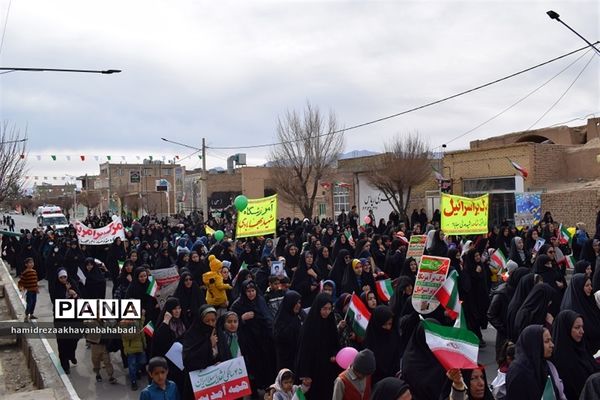 راهپیمائی یوم الله 22 بهمن دربهاباد
