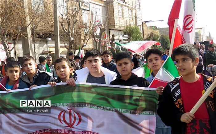 جوانان هجمه‌های دشمن را به‌خوبی شناسایی می‌کنند