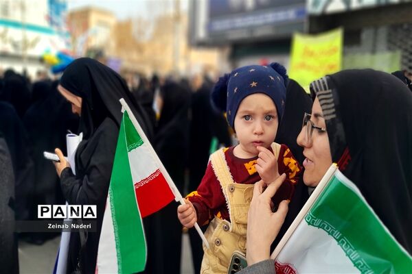 راهپیمایی یوم الله ۲۲ بهمن در شهرستان کاشمر